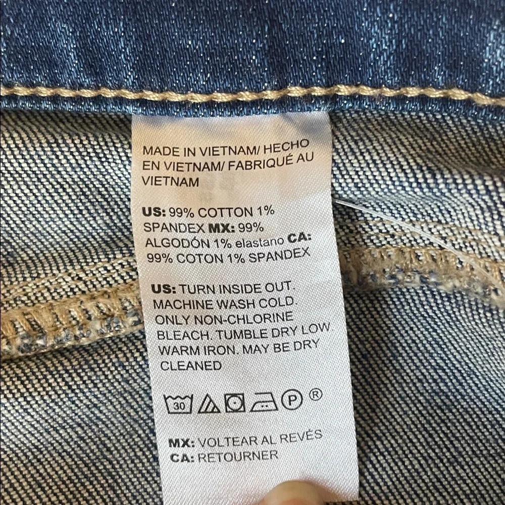 Chicos high rise straight leg crop jeans, size 16r, raw hem and some distressing - Picture 3 of 7